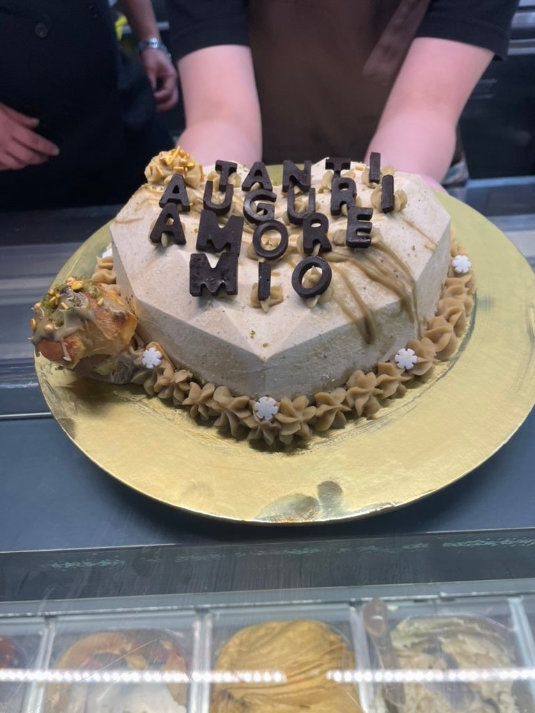 Gelato Cake | Online Store | Mizzica Gelateria & Cafe Gelato Cake | Online Store | Mizzica Gelateria & Cafe